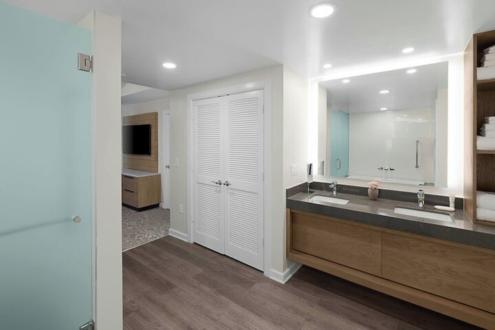 Room 16 of 31