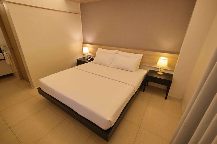 Room 7 of 56
