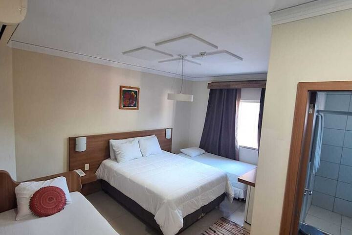 Room 22 of 48