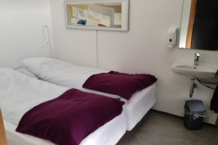 Room 215 of 276