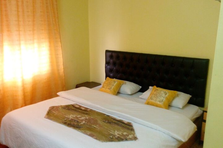 Room 7 of 44