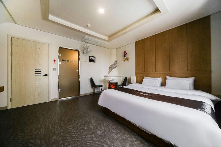 Room 22 of 66