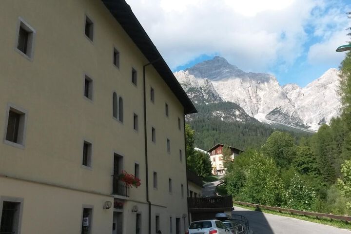 Hotel 52 of 54