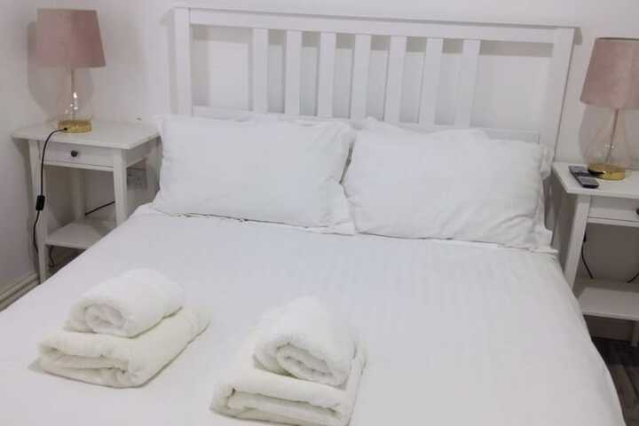Room 3 of 10