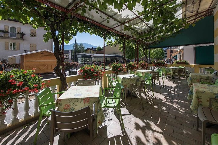 Terrace/Patio 4 of 24