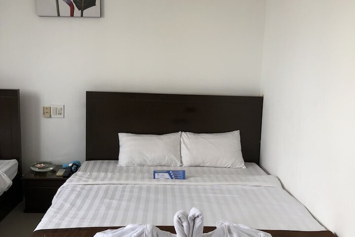 Room 10 of 51