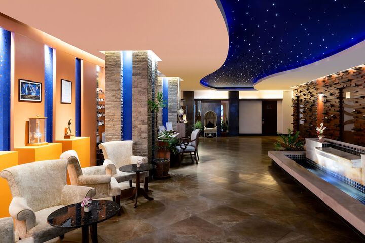 Hotel Interior 102 of 189