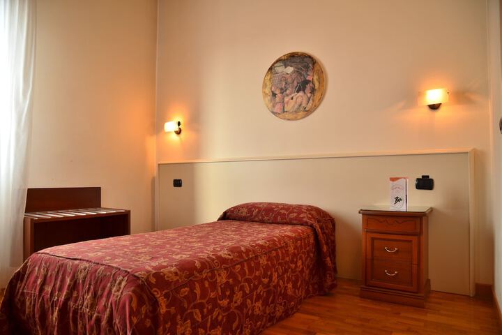 Room 15 of 56