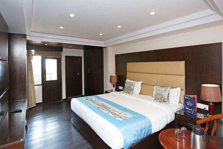 OYO Flagship 22444 Hotel Shiwalik Regency Mall Road
