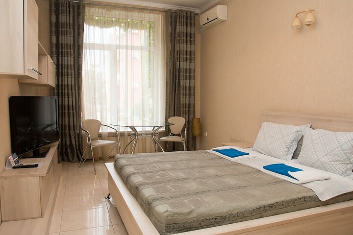 Room 16 of 37