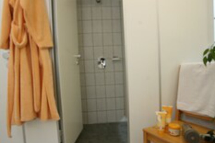 Room 2 of 42