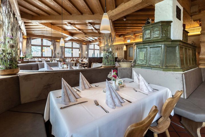 Dining Photos
