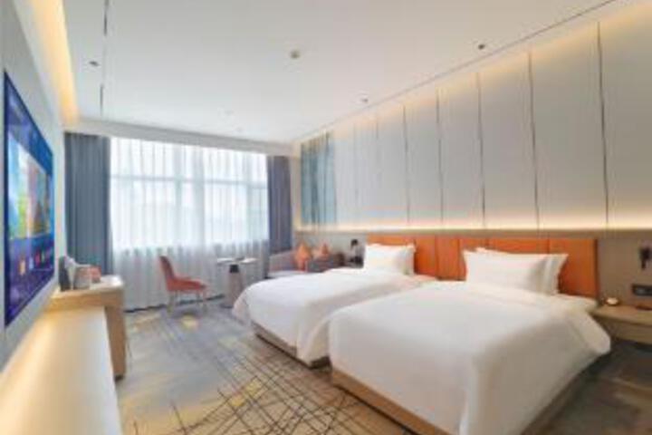 Room 20 of 21