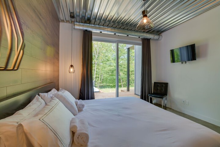 Room 4 of 53