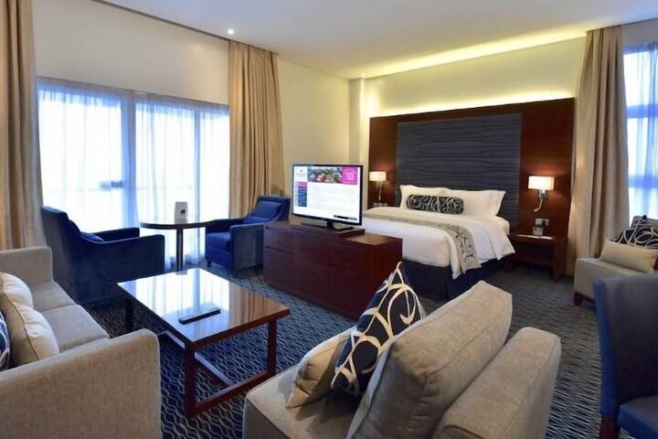 Room 34 of 82