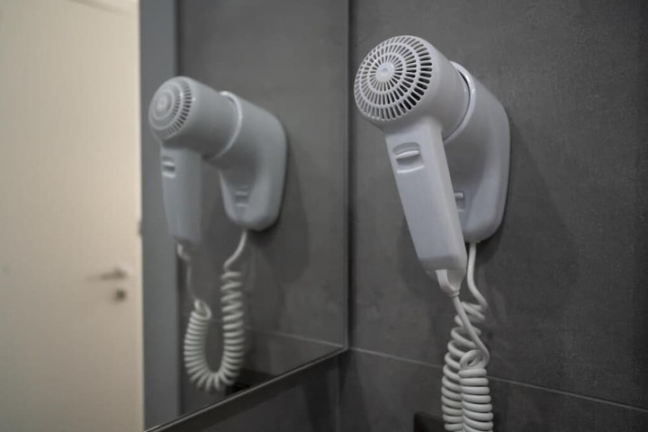 Room 39 of 61