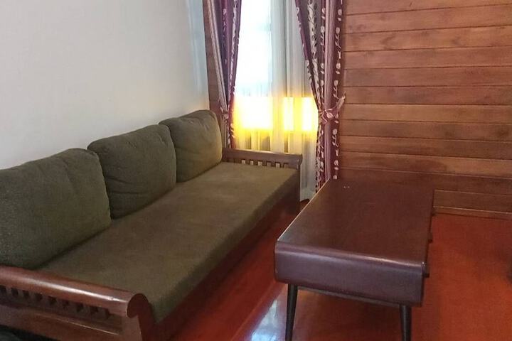 Room 38 of 172