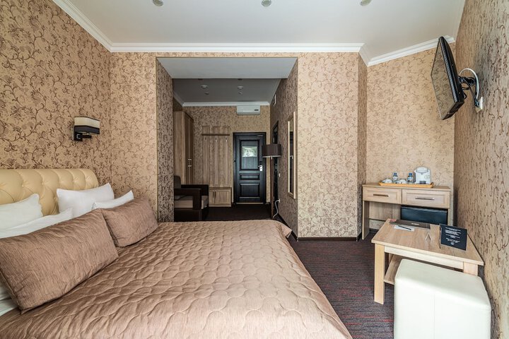 Room 14 of 52