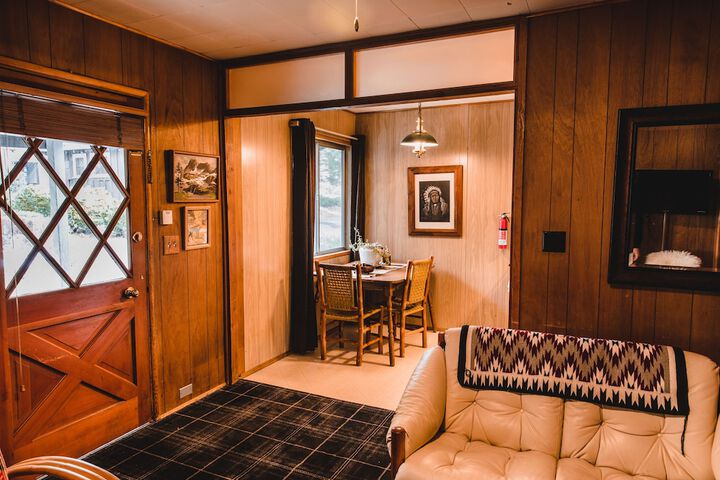 Room 58 of 74
