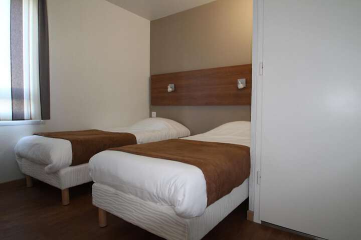 Room 22 of 60