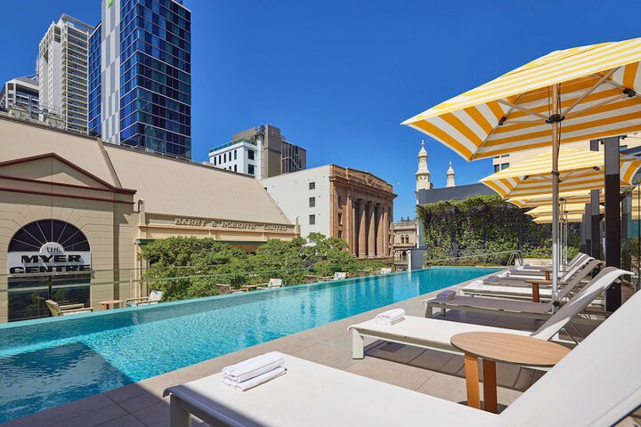 Pool 20 of 50