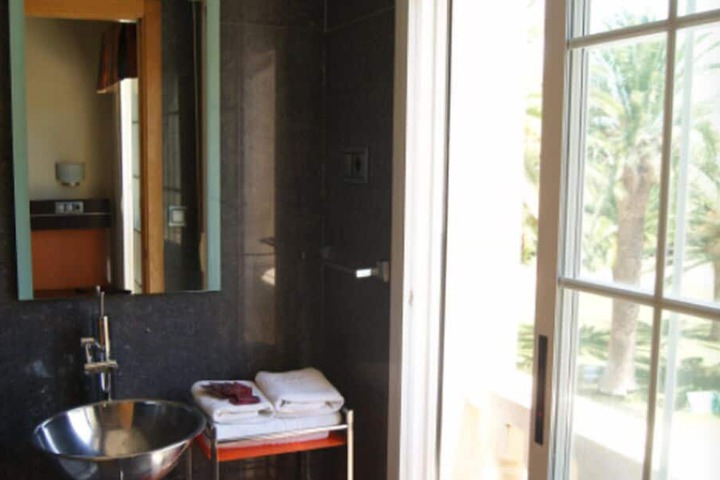 Room 7 of 15