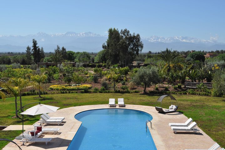 Pool Hotel