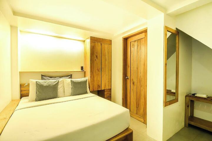 Room 18 of 50