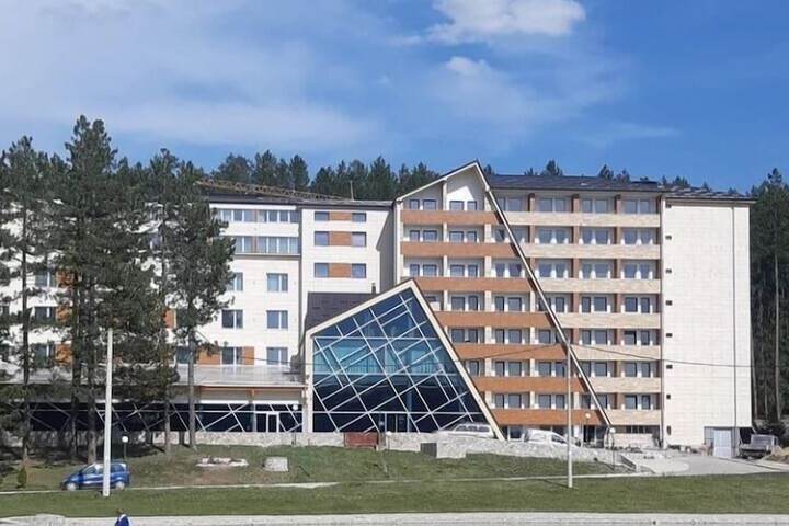 Hotel Borovi Sjenica