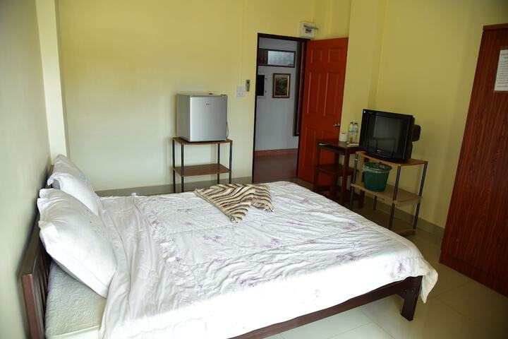Room 10 of 22