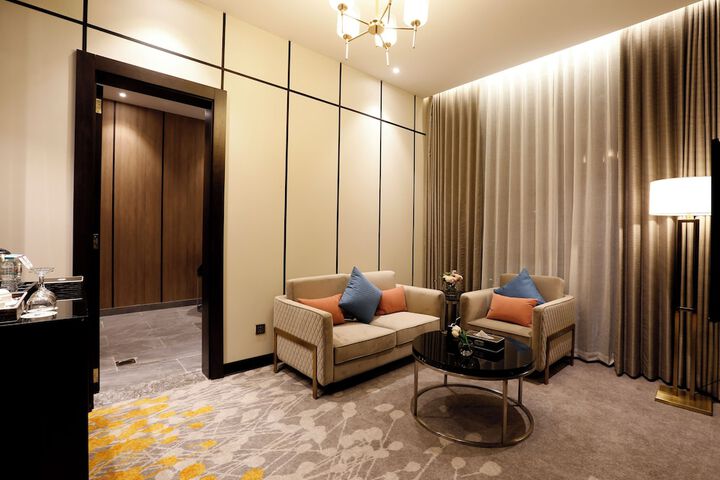Room 12 of 29