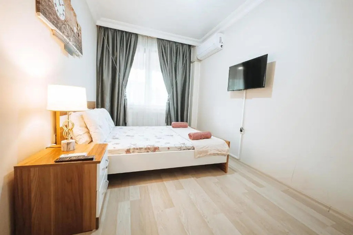 Room 4 of 20
