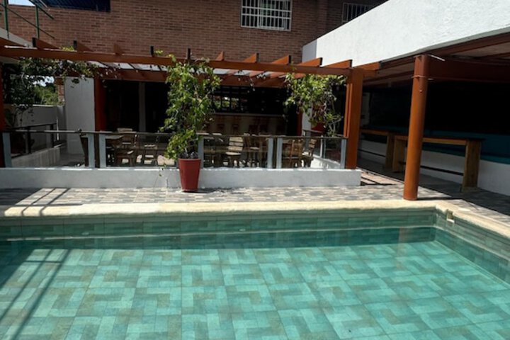 Pool 43 of 58