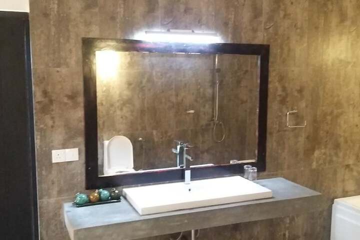 Room 29 of 74