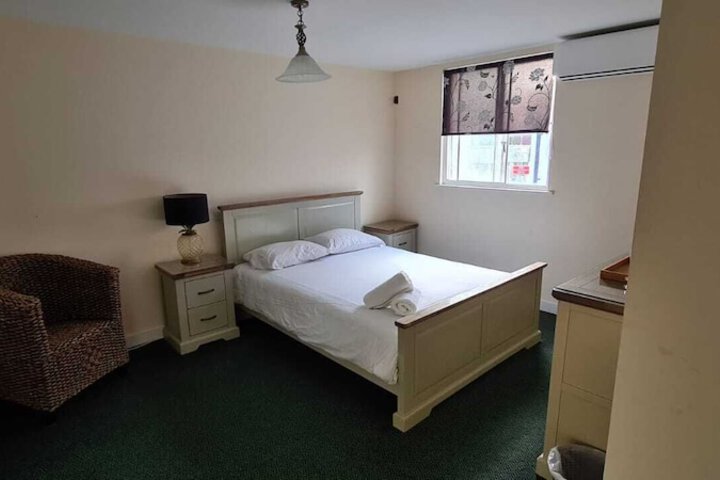 Room 9 of 45