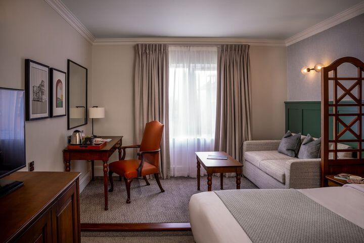 Room 25 of 51