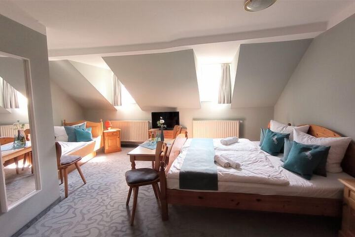 Room 5 of 23