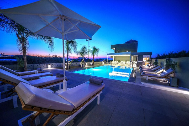Pool 73 of 116