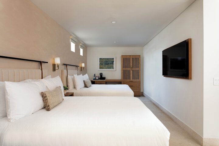 Room 12 of 62