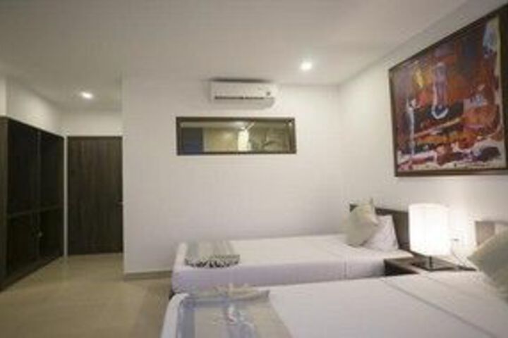 Room 40 of 66