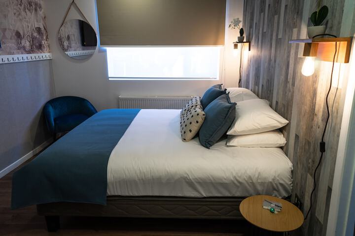 Room 4 of 41
