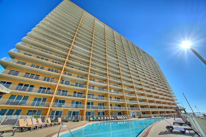 Hotel 11 of 225