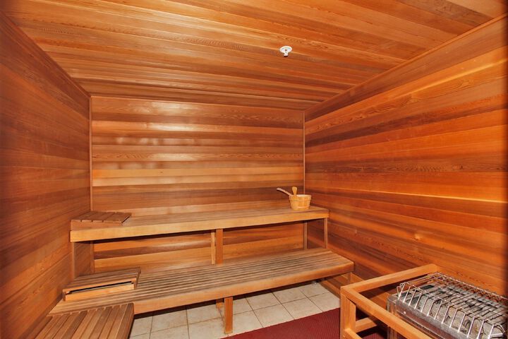 Spa 66 of 83