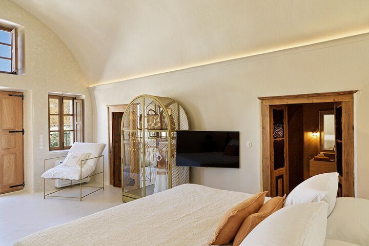 Room 4 of 84