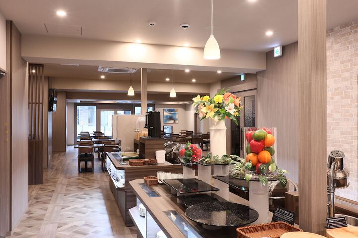 Dining Photos
