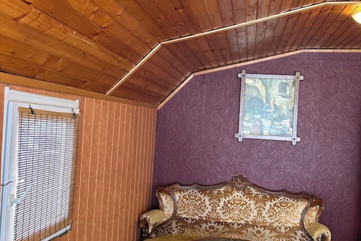 Room 64 of 83