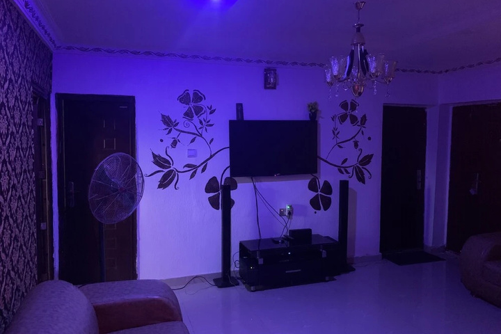 Room 2 of 12