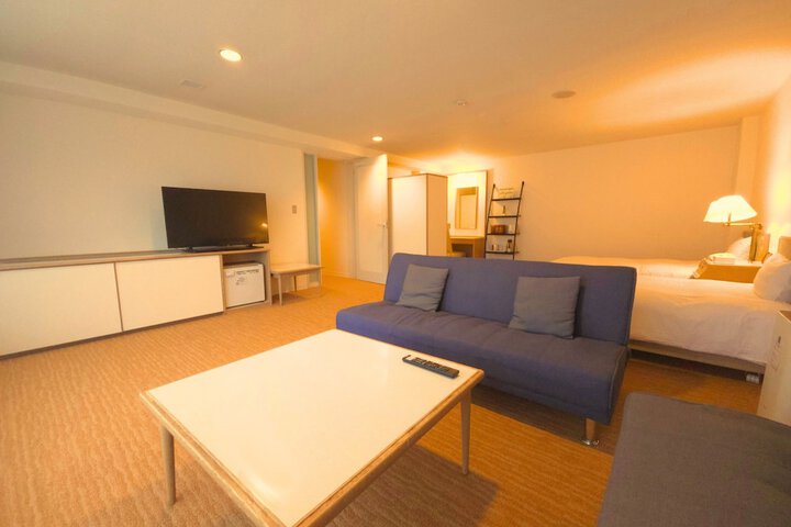 Room 22 of 53
