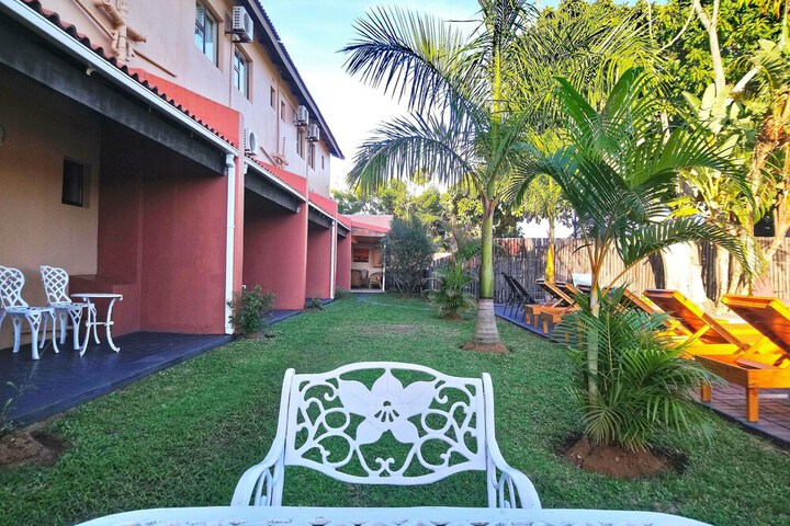 Hotel Exterior 78 of 87