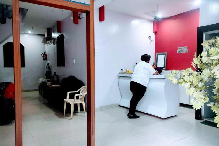 Hotel Darshan Palace by WB Inn